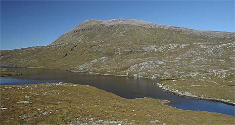 Canisp above Lochan Fada