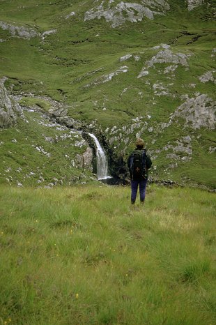The waterfall high in the glen